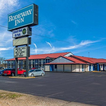 Rodeway Inn Broken Bow-Hochatown Ngoại thất bức ảnh