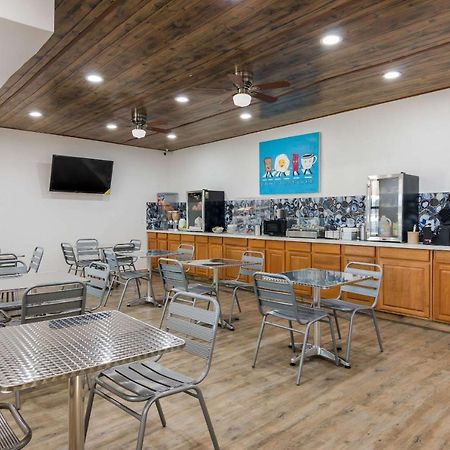 Rodeway Inn Broken Bow-Hochatown Ngoại thất bức ảnh