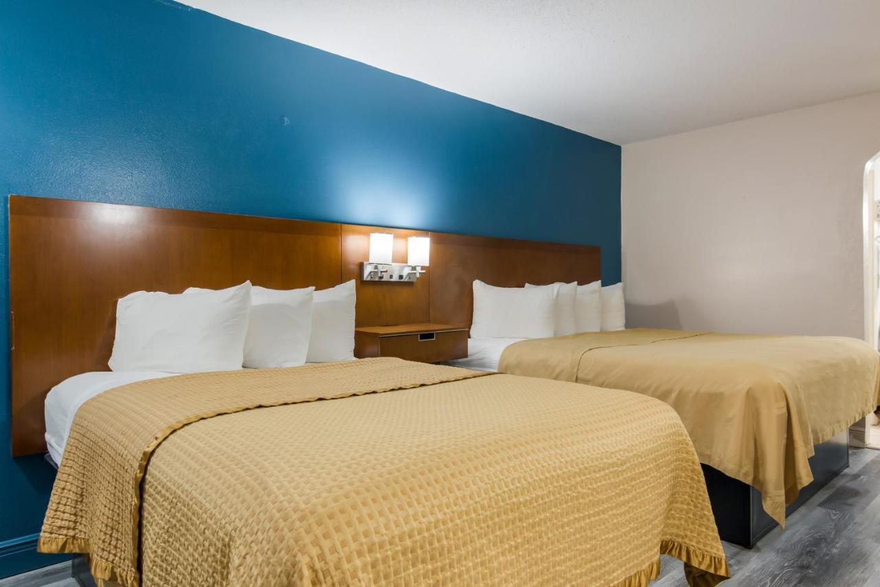 Rodeway Inn Broken Bow-Hochatown Ngoại thất bức ảnh