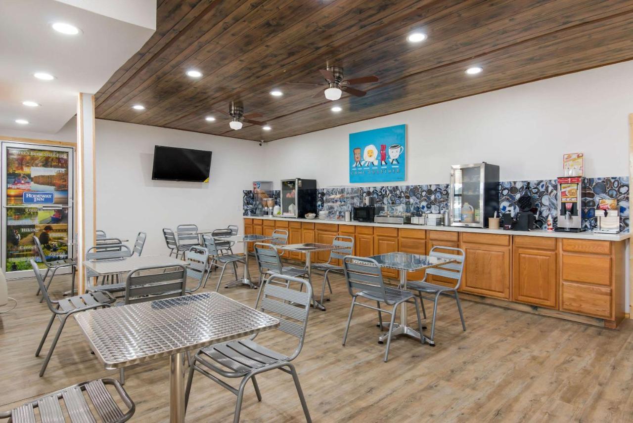 Rodeway Inn Broken Bow-Hochatown Ngoại thất bức ảnh