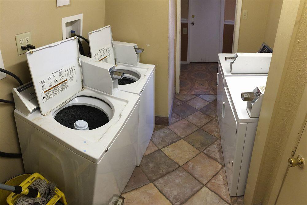 Rodeway Inn Broken Bow-Hochatown Ngoại thất bức ảnh