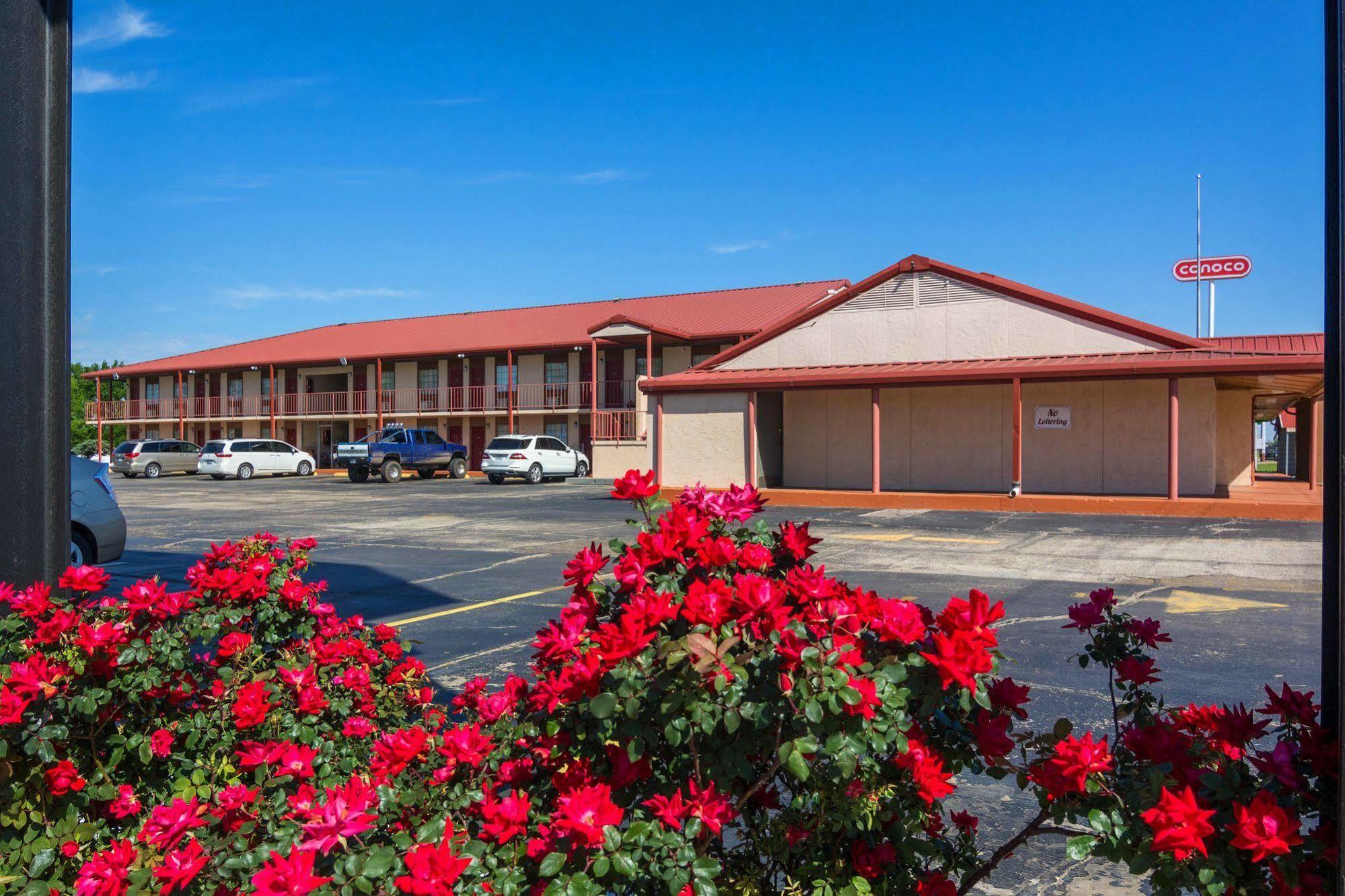 Rodeway Inn Broken Bow-Hochatown Ngoại thất bức ảnh